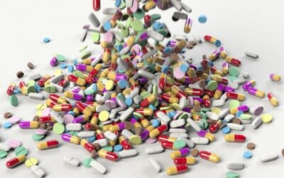 The Stages of Pain Medication for Back Pain and When to Consider Non-Surgical IDD Therapy Spinal Decompression